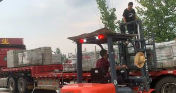 大同 黄金麻冰裂纹，地铺石装车