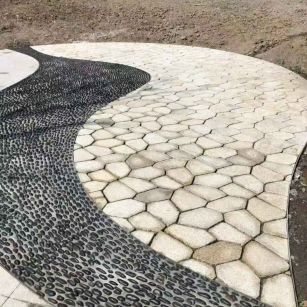 大同 黄金麻冰裂纹地铺石工地铺装案例