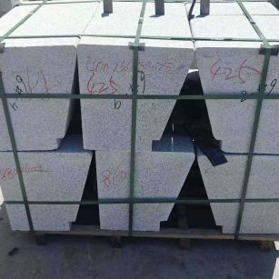 大同 芝麻白异形坐凳，石凳