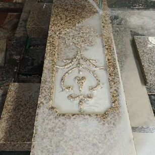 大同 黄金麻花岗岩异形加工雕刻栏杆大柱