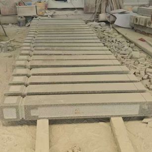 大同 芝麻白异形加工雕刻-栏杆大柱，方柱