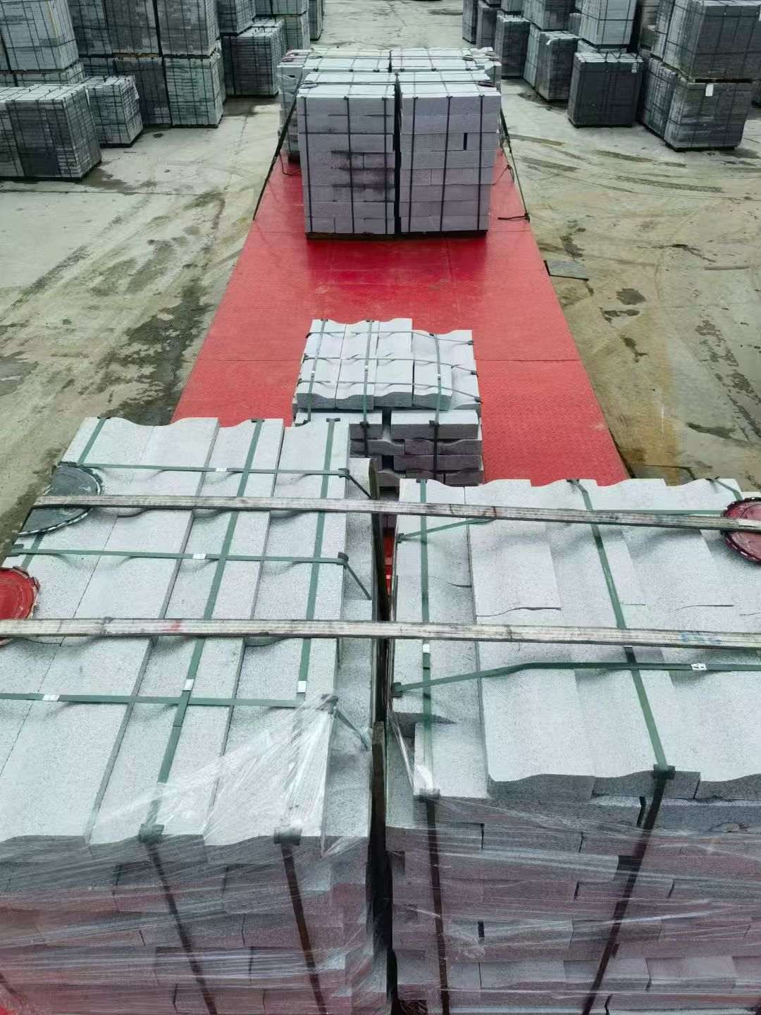 大同 芝麻白仿形加直形路沿石出货日常