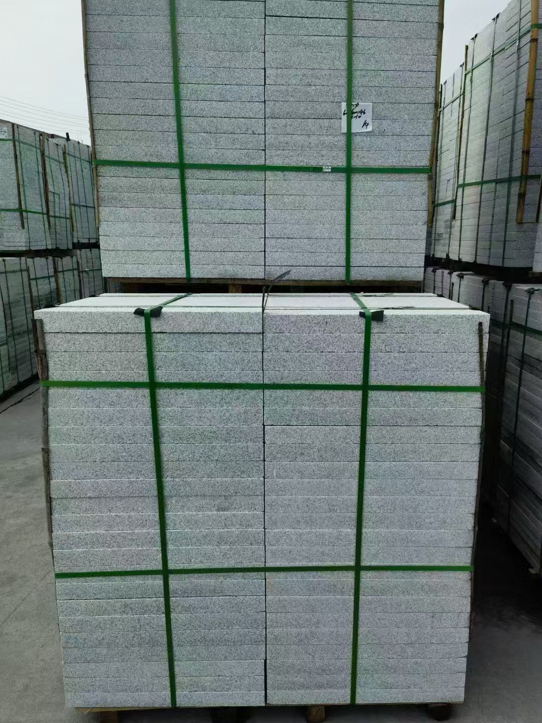 大同 芝麻白火烧，园林广场市政工程地铺石，1.8~5.0厚均有现货