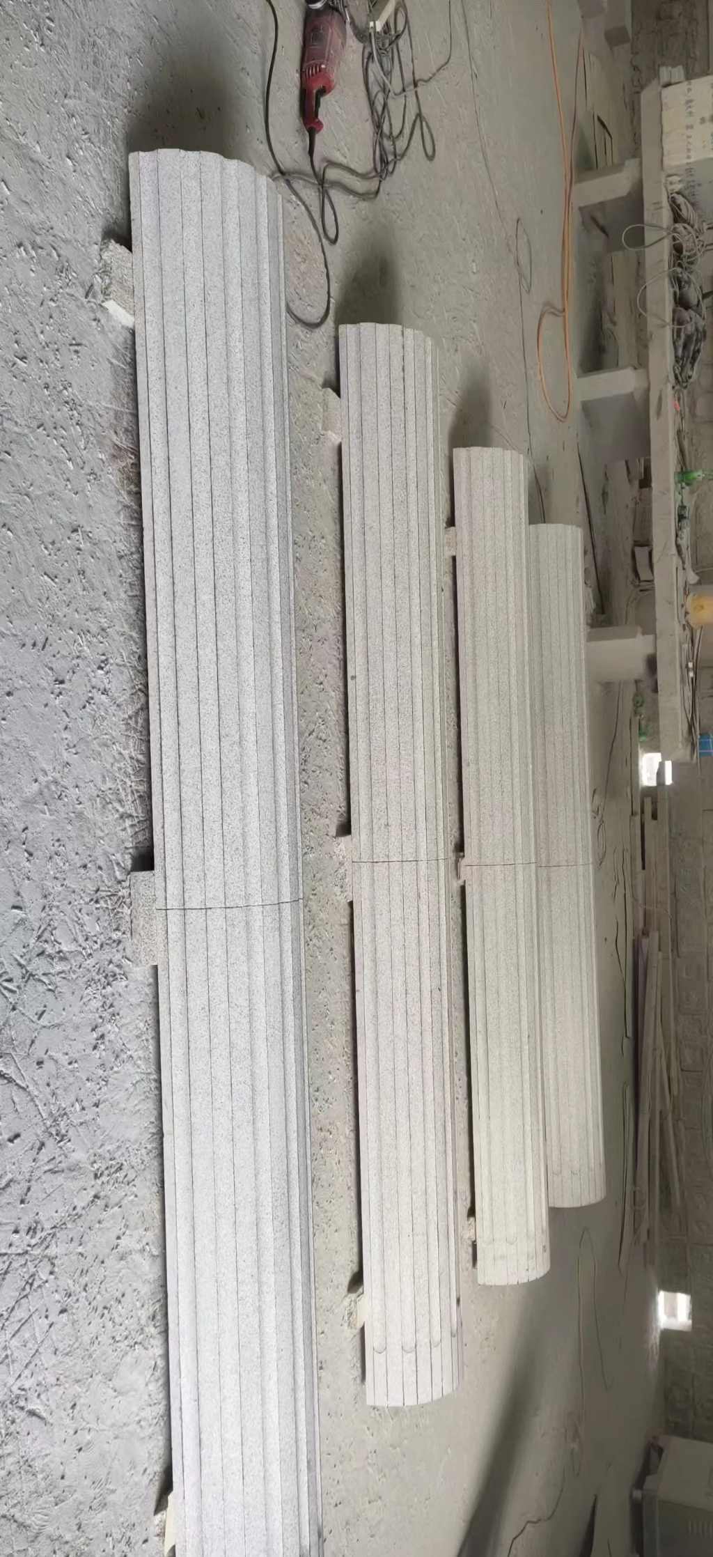 大同 花岗岩厂家带你看白麻花岗岩门楼大柱柱皮