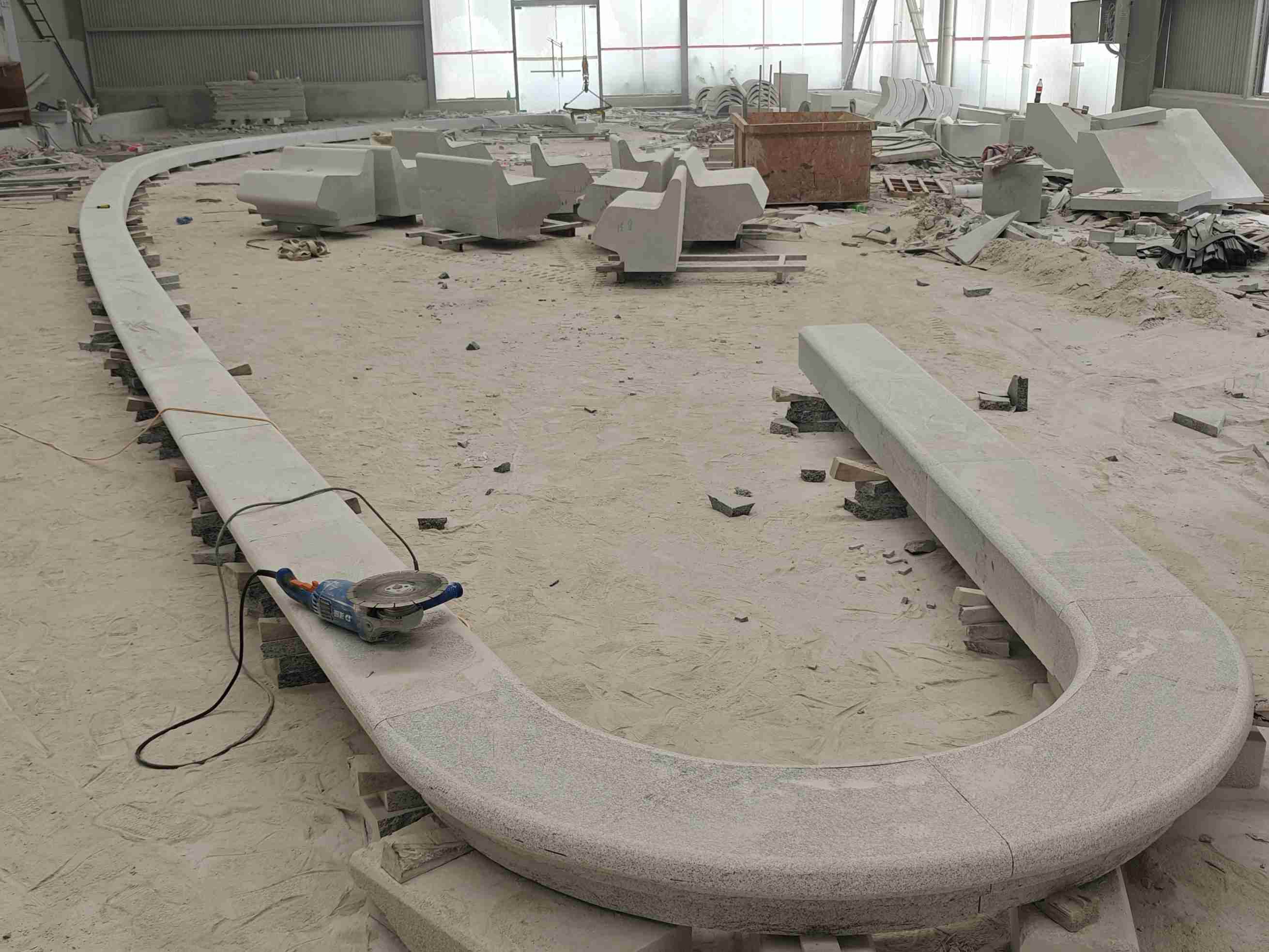 大同 芝麻白花岗岩弧形花坛石，坐凳石