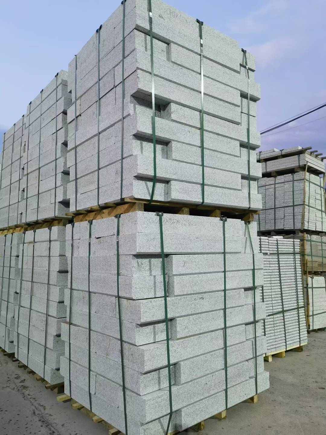 大同 芝麻白花岗岩路沿石，路缘石，路肩石，道牙，立缘石，马路牙子，街沿石，侧石等