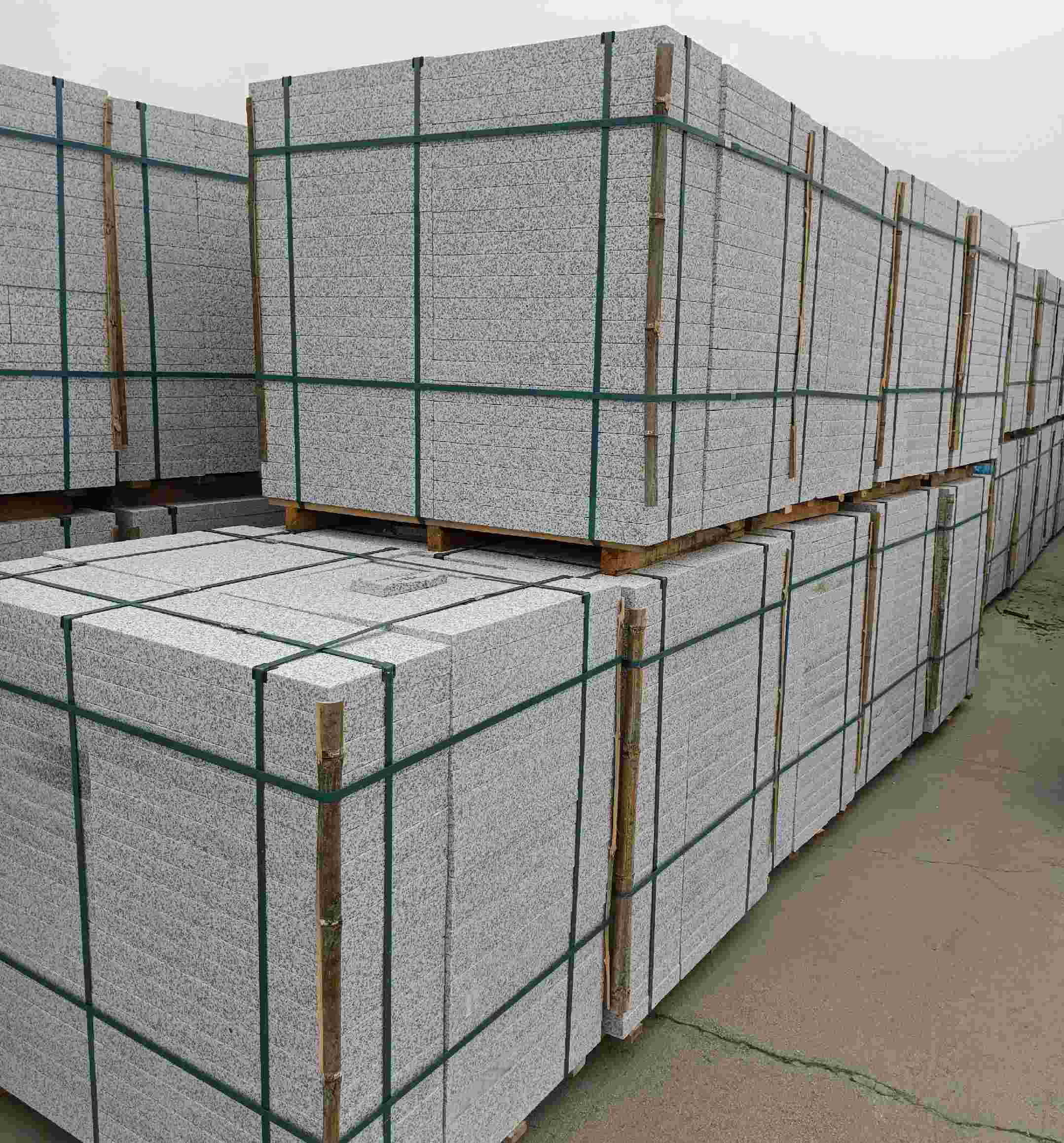 大同 白麻花岗岩石材荔枝面地铺石（300*600*50）