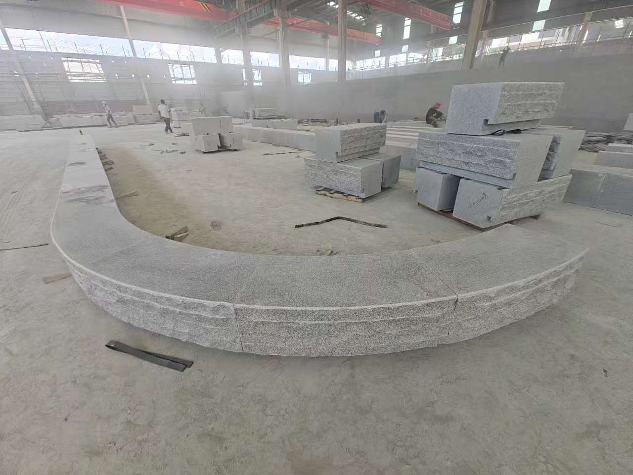 大同 芝麻白异形坐凳，自然面光面弧形加工