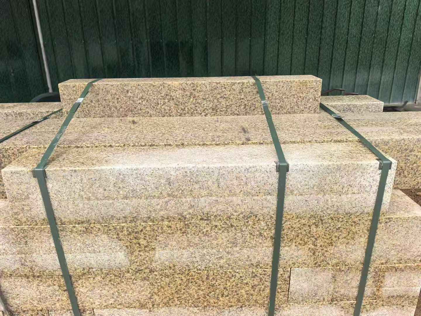 大同 黄金麻花岗岩石材机切面栏杆料半成品