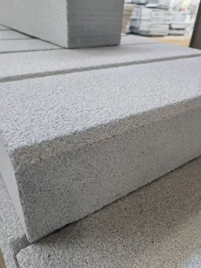 大同 芝麻灰荔枝面路沿石